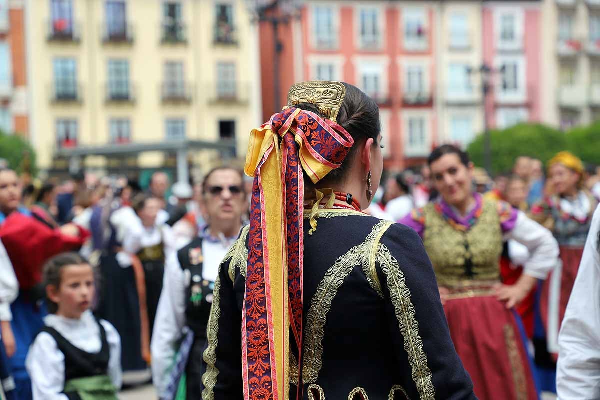 Burgos homenajea a la jota