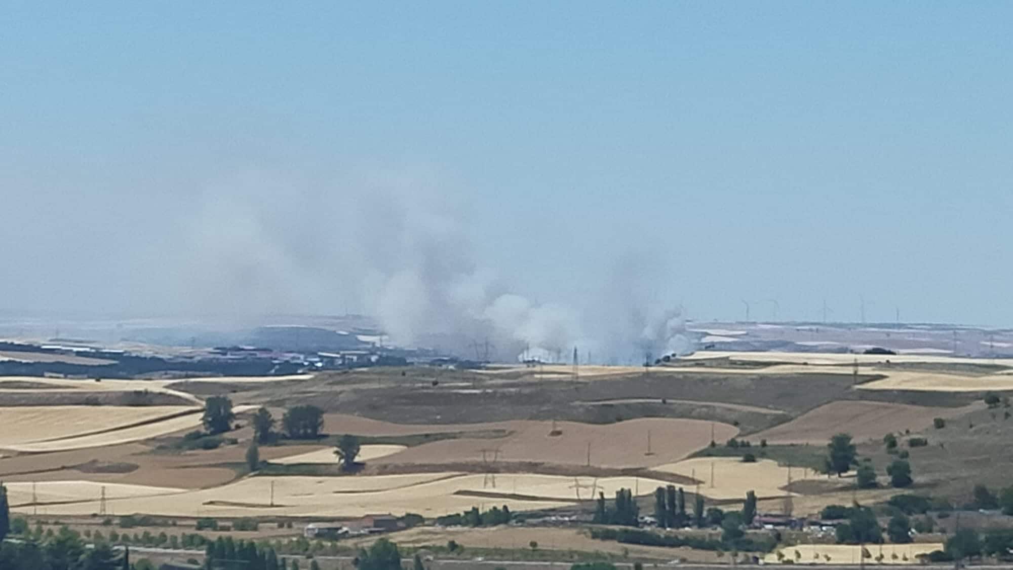 Arden 18 hectáreas agrícolas en el incendio de Villalbilla