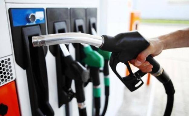 Tímido descenso del precio de los carburantes en Burgos desde los máximos de junio