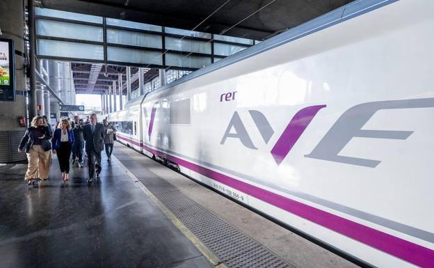 Los viajeros recurrentes del AVE entre Burgos y Madrid tendrán descuentos del 50%