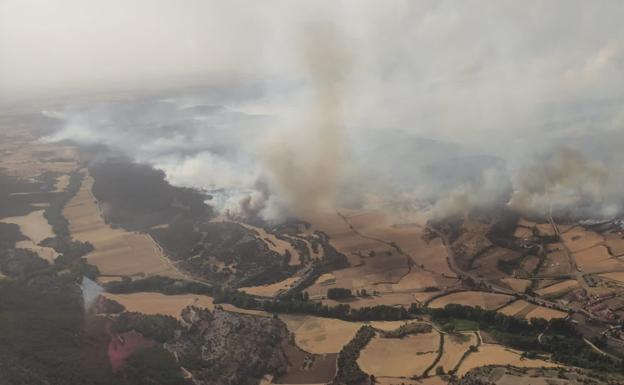 Cajaviva pone en marcha un plan de ayuda rápida para los afectados por el incendio de Quintanilla del Coco