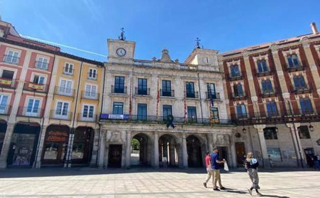 Demanda al Ayuntamiento de Burgos por multarle al no llevar mascarilla y pierde el juicio