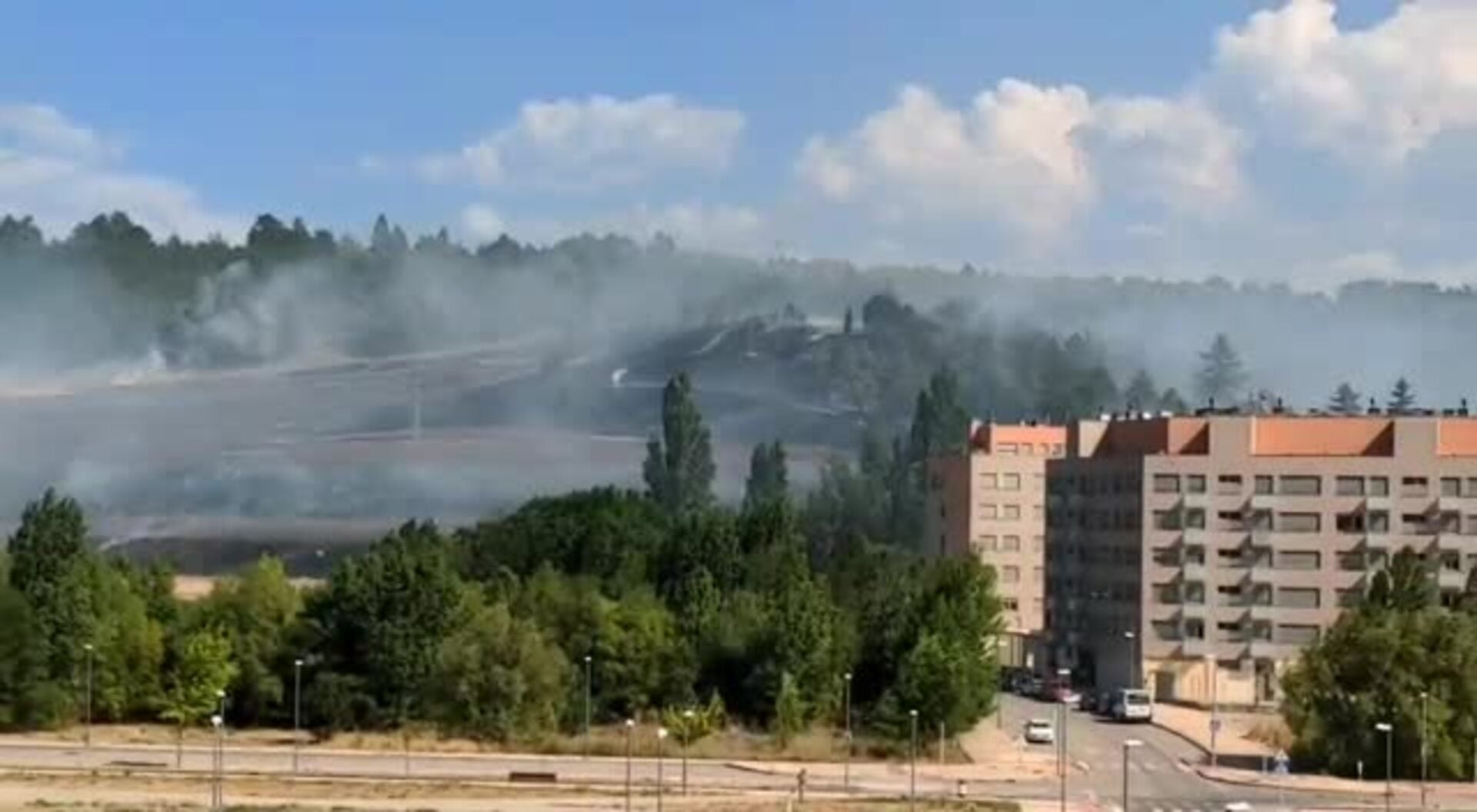 Vídeo de J.L.F. Irigoyen, vecino de Fuentecillas, del incendio del cerro de San Miguel