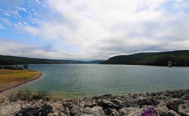 8 por ciento menos de agua en los embalses burgaleses en un año