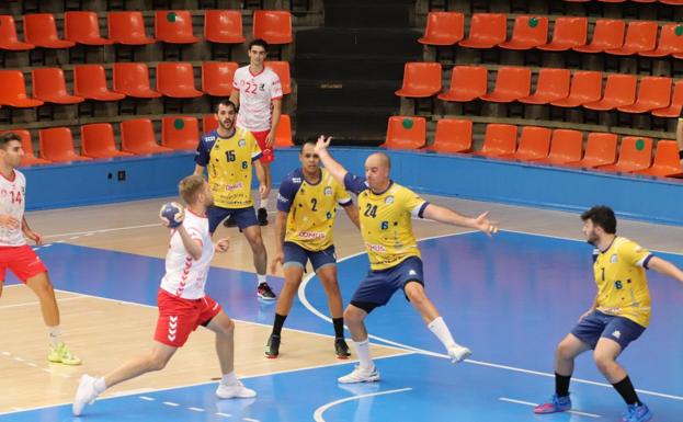 UBU San Pablo Burgos se alza con la victoria en su primer partido de pretemporada