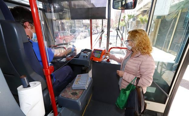 Sanidad no relajará el uso de las mascarillas