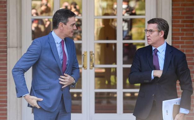 El choque entre PSOE y PP aleja la reforma del artículo 49 de la Constitución