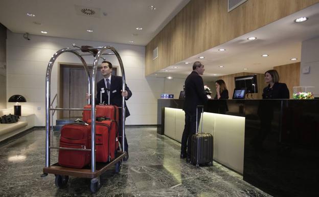 Burgos cierra agosto con 447 desempleados más