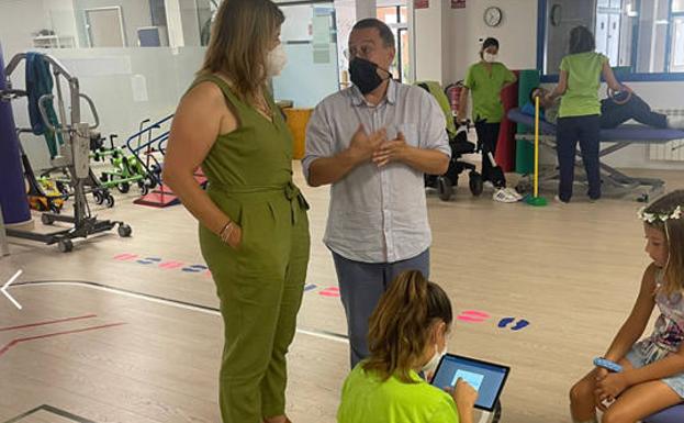 Apace Burgos recibe 8.000 euros de la Fundación 'la Caixa' para el 'Proyecto NEA2' de rehabilitación neurológica de menores