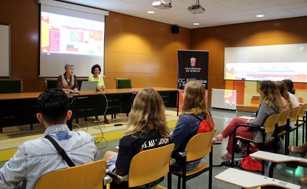 Estudiantes de la Universidad de Western Michigan llegan a la UBU como manda la tradición