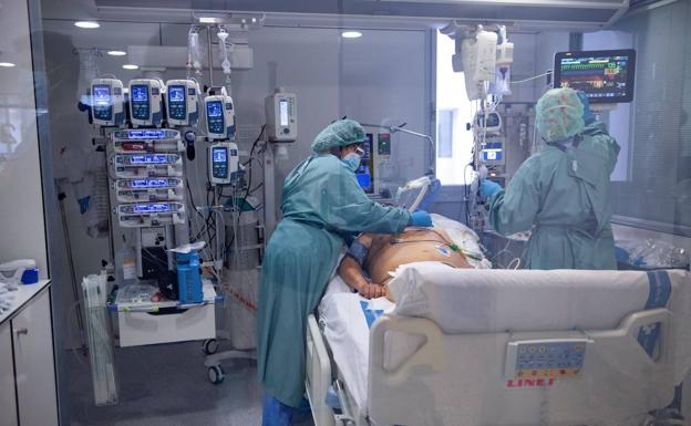 Aumentan en diez pacientes las hospitalizaciones con covid en Burgos