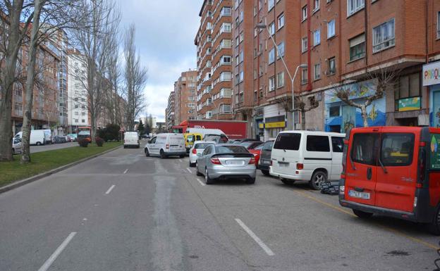 Derechos Humanos perderá un carril de circulación en favor de un carril bici y 29 aparcamientos