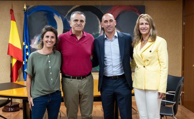 Acuerdo entre las árbitras y la Liga Femenina