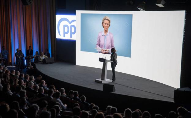 Espaldarazo de Von der Leyen a Feijóo en plena polémica por las energéticas