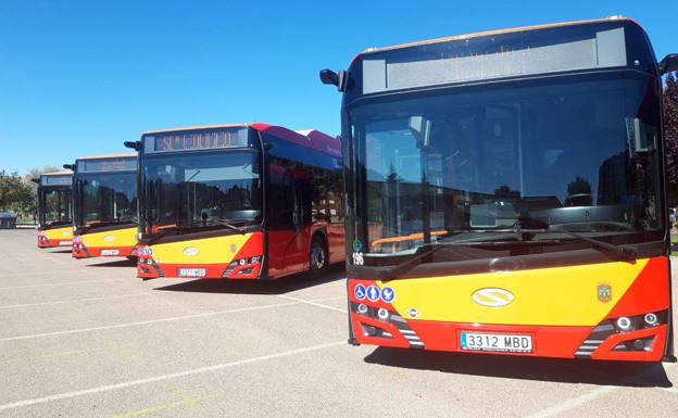 Burgos estrena cinco nuevos autobuses urbanos de gas natural