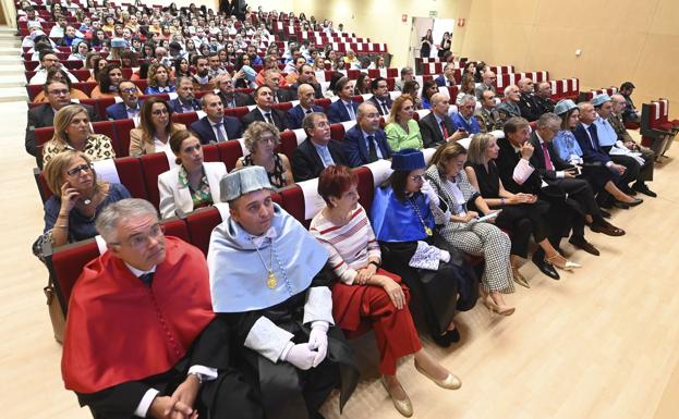 La Universidad Isabel I comienza el curso con 4.800 alumnos, casi un 20% más que en 2021