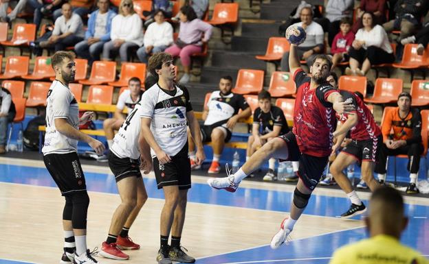 Victoria en el debut del UBU San Pablo Burgos en liga contra Zarautz