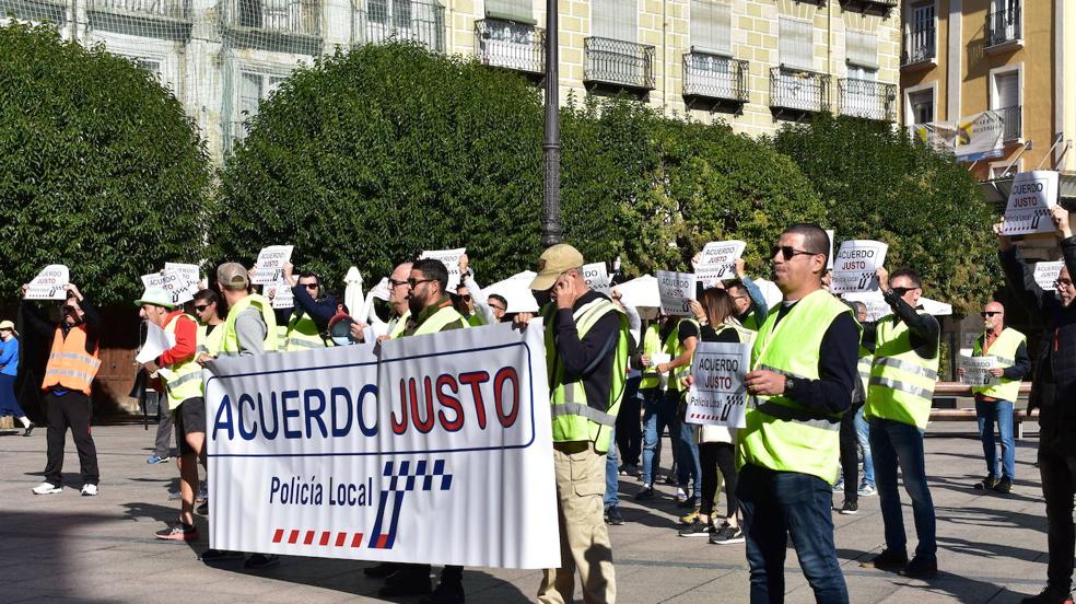 El Ayuntamiento asegura que las negociaciones con la Policía Local «van por buen camino»