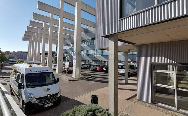 Más de 50.000 pacientes están a la espera de una primera consulta con el especialista en Burgos