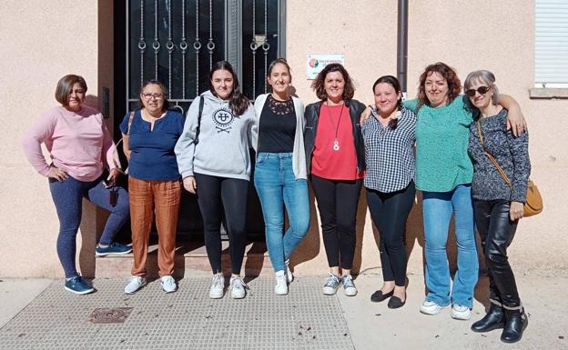 Nueve mujeres participan en Huerta en el programa 'redes que sanan en espacios rurales'