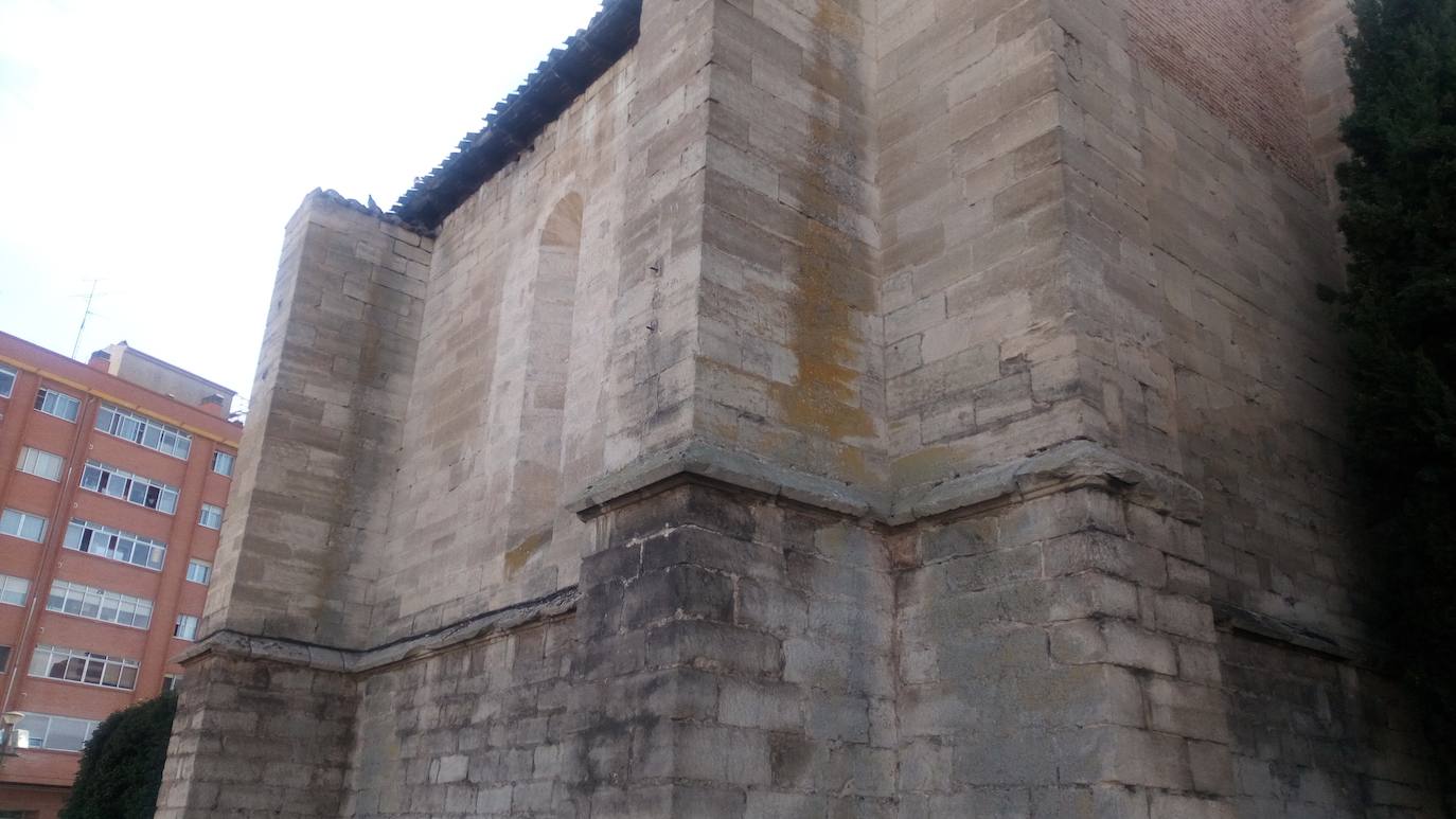 Retirada de las farolas y cableado de la Real y Antigua de Gamonal