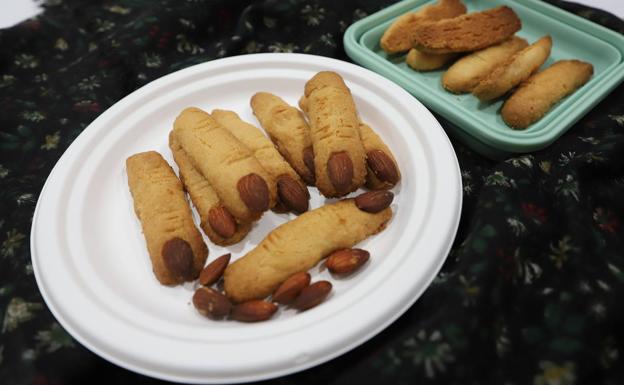 Dedos de bruja para una merienda de Halloween escalofriante