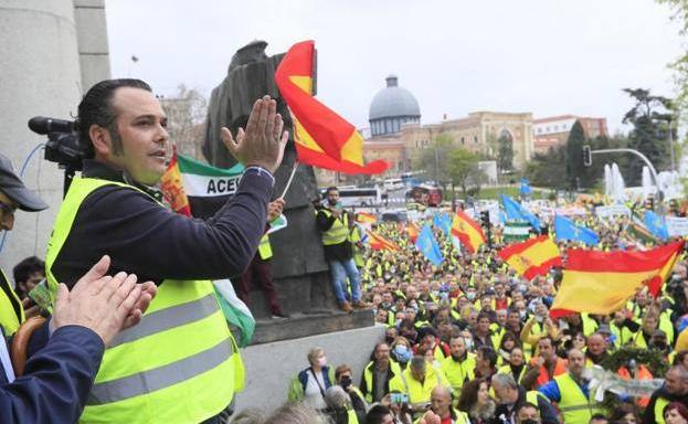 Los transportistas convocan una nueva huelga indefinida desde el lunes próximo