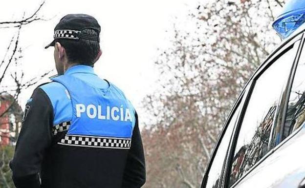 Detenida por agredir a los agentes tras una fuerte discusión con su pareja