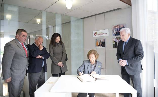 La reina Sofía preside el Patronato de una Fundación Atapuerca que busca fortalecerse y reorientarse