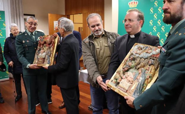 Recuperados dos relieves del siglo XVII robados de un pueblo de Burgos hace 27 años