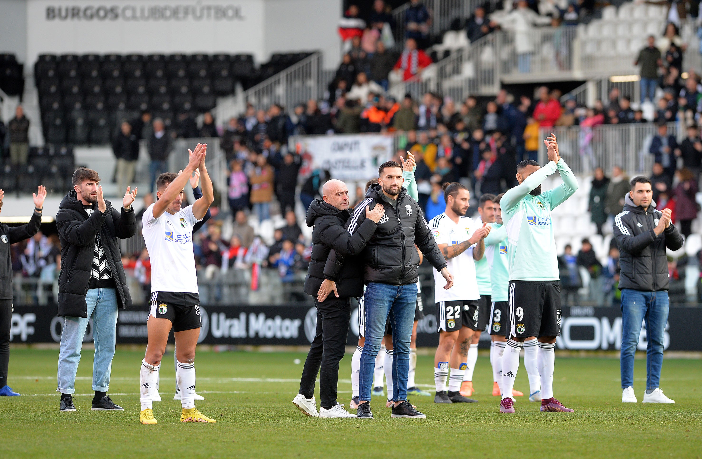 El Burgos CF suma un punto en el último suspiro ante el Real Zaragoza