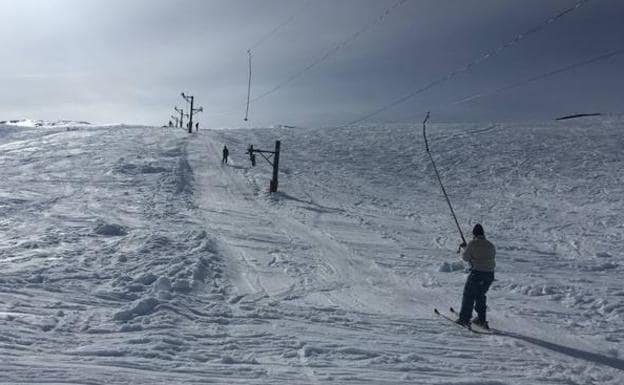 Espinosa de los Monteros busca revivir la estación de esquí de Lunada con una nueva licitación