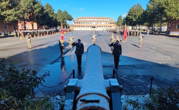 El Regimiento de Artillería rinde homenaje a Santa Bárbara