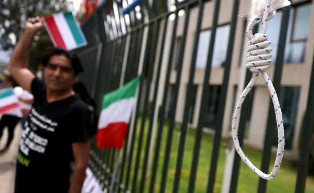 Manifestarse en Irán ya se paga con la horca