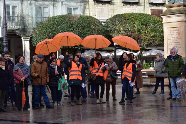 Los trabajadores sociales del Ayuntamiento piden mejoras laborales al grito de «¡Reconocimiento ya!»