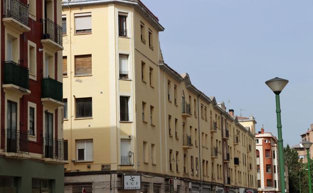 Alertan del «impacto» del proyecto de viviendas del Círculo en la manzana de 'Zatorre'