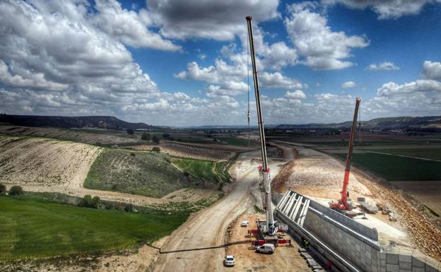 Castilla y León entra en 2023 con obras en 44 kilómetros de autovías