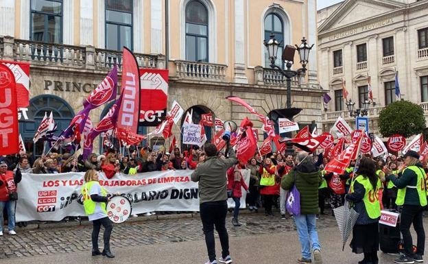 El sector de la limpieza en Burgos convoca huelga ante el bloqueo en el convenio