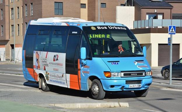 Sentir Aranda denuncia que el Ayuntamiento ha perdido 400.000 euros al comprar autobuses diesel