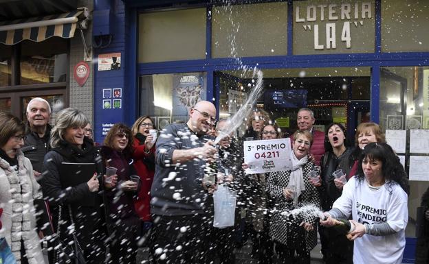 Los burgaleses gastan una media de 33 euros en el sorteo del Niño