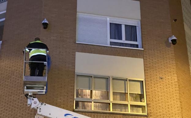 El Ayuntamiento de Aranda coloca cámaras de vigilancia en la Calle Hospicio