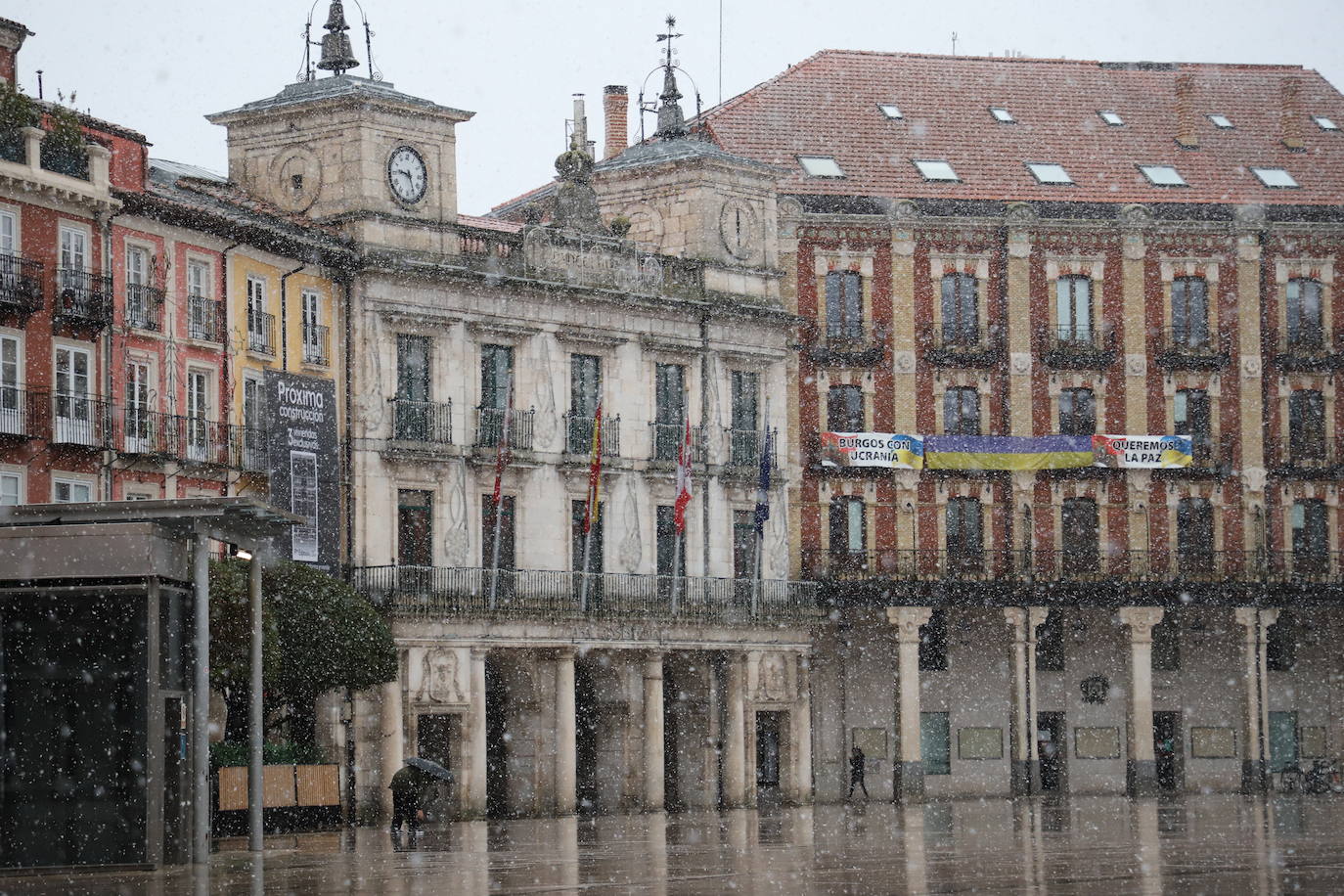 Llega la nieve a Burgos capital