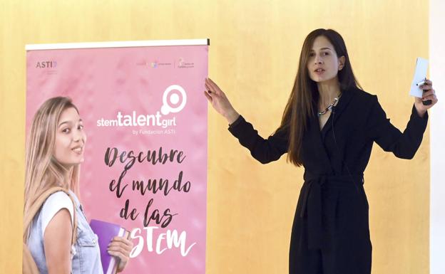 La divulgación alimentaria centra una nueva charla del ciclo Stem Talent Girl con Beatriz Robles