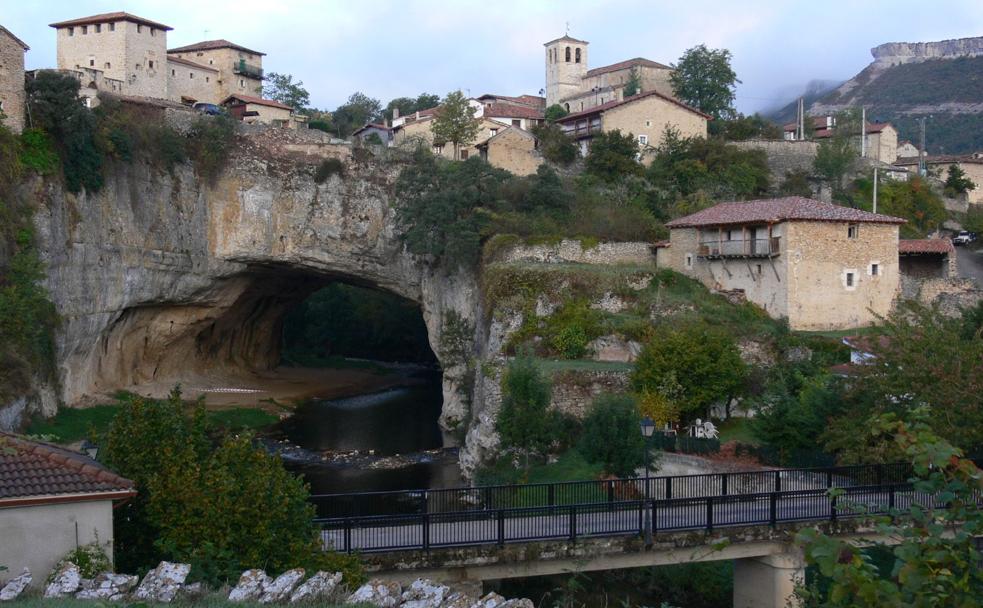 El cambio de Puentedey, el antes y el después de uno de los Pueblos más Bonitos de España