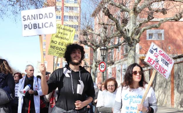 La Fiscalía investiga a la Consejería de Sanidad por contrataciones de médicos sin titulación