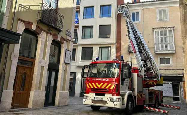 torneo Hito de 300 euros por incendio en una vivienda, así son las tarifas de los Bomberos  de Burgos | BURGOSconecta