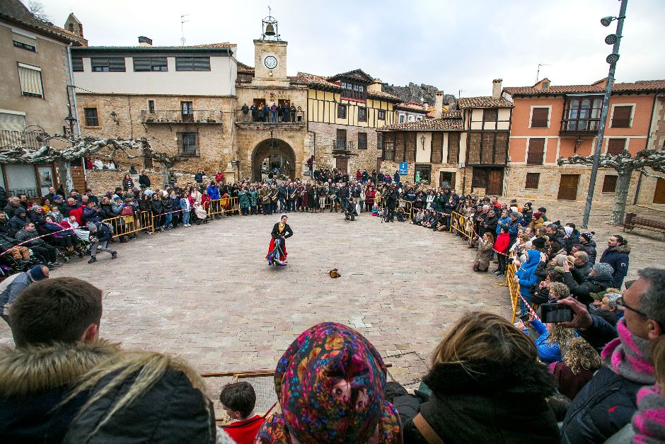 Tradicional Danza del Escarrete en Poza de la Sal (Burgos)