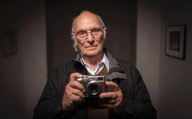 El hombre con una Leica al cuello al que le dolía España