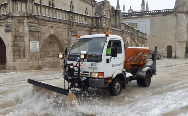 Barajan movilizaciones para exigir mejoras para la plantilla del servicio de limpieza de Burgos