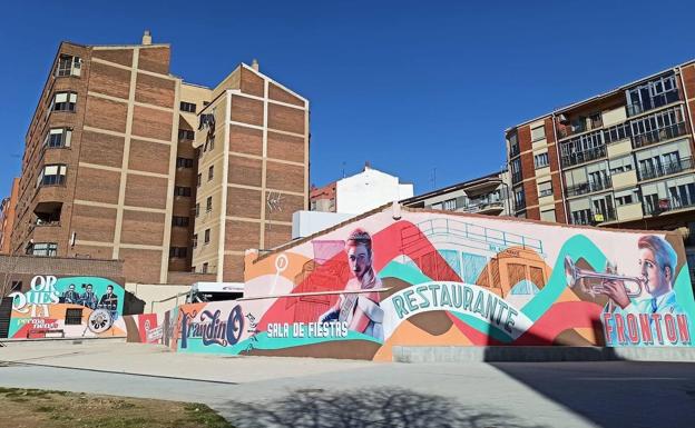 Un gran mural homenajea el antiguo baile de El Frontón en Aranda